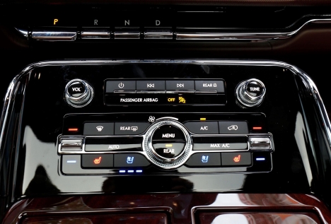 Khủng Long Lincoln Navigator Black Label 2021, nhập chính hãng