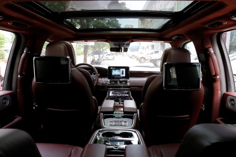 Khủng Long Lincoln Navigator Black Label 2021, nhập chính hãng