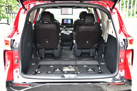 Toyota SIENNA 7 chỗ đời 2021, nhập khầu mới chính hãng, giá tốt xe giao ngay
