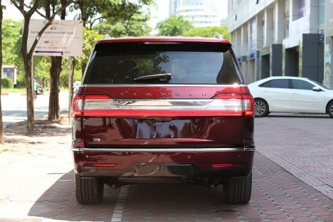 Khủng Long Lincoln Navigator Black Label 2021, nhập chính hãng