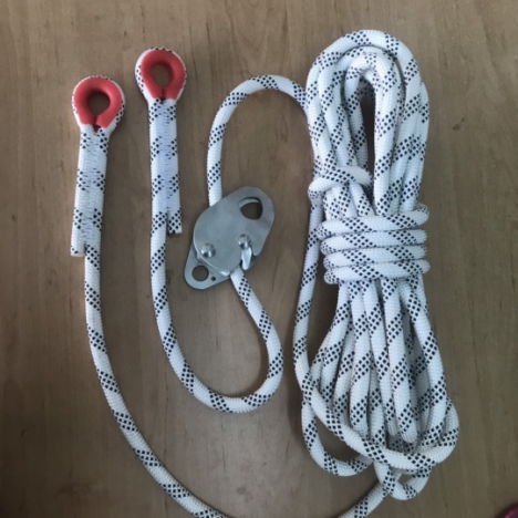 Cuộn dây cứu sinh đu dây có kèm móc và khóa an toàn