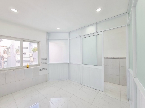 Bán căn hộ Lầu 2 Võ Trường Toản, P2, Bình Thạnh. 1,8 tỷ