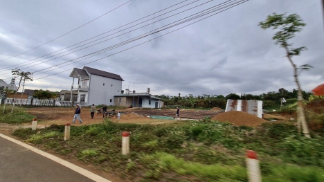 Cần bán đất thổ cư , DT 10x25 m, sổ hồng riêng , chính chủ. Đường lý thường kiệt.