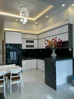 Nhà MT đường 13m,SHC hổ trợ NH Lãi Suất 0% trong 6tháng