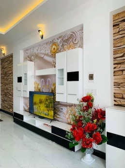 Nhà 3 tầng+sân thượng,Sổ Hoàn Công tại Dĩ An