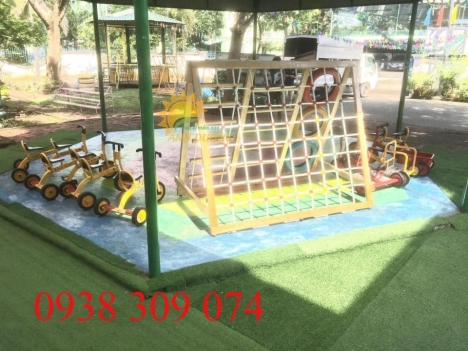 Thang leo vận động cho bé