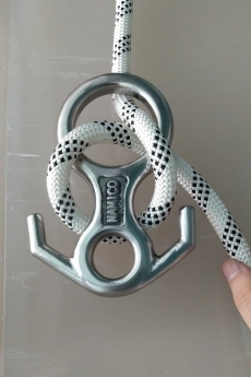 Khóa số 8 mỏ neo inox đu dây