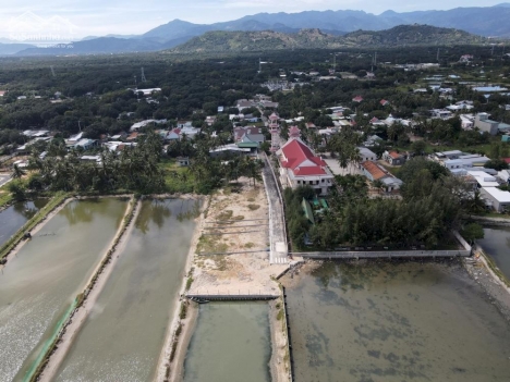 Bán Lô Đất View Đầm Thủy Triều Giá Rẻ Nhất Khu Vực
