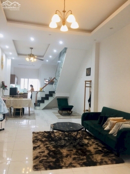 cho thuê nhà phú hòa cách đại lộ bình dương 100m , giá 13tr , gần khu thương mại becamex,