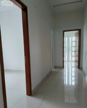 Cho thuê nhà 1 lầu  mặt tiền kinh doanh giá 10tr/th Hiệp Thành. Thủ Dầu Một
