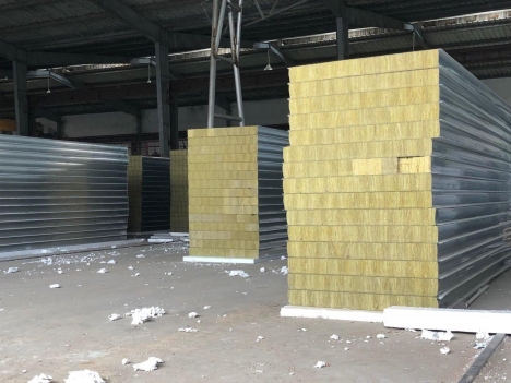 Bán tấm vách ngăn cách nhiệt panel tại bình dương