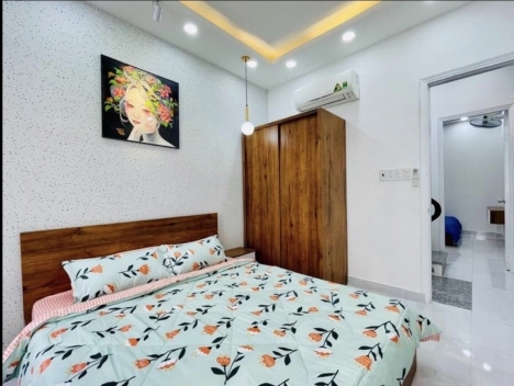Nhà MẶt tiền 2 lầu, đường 12m sổ riêng chính chủ