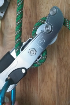 Khóa trượt hãm Tuba đu dây leo cao