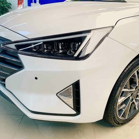 Bán Hyundai Elantra 1.6 AT giá tốt