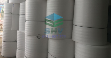 Bán màng xốp pe foam dạng cuộn màu trắng