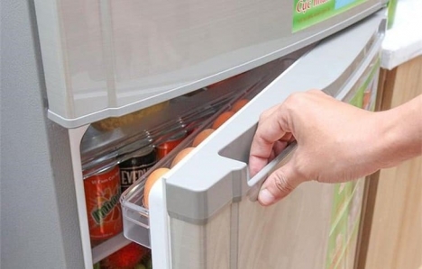Nguyên nhân và cách khắc phục cửa tủ lạnh bị hở