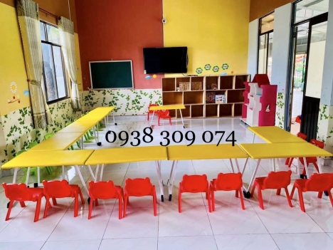 Bàn ghế nhà trẻ, bàn ghế nhập khẩu
