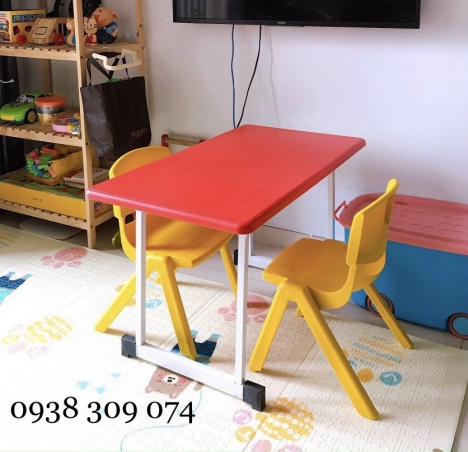 Bàn ghế nhà trẻ, bàn ghế nhập khẩu