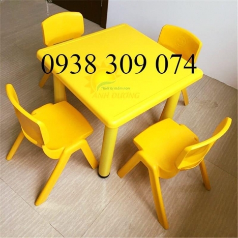 Bàn ghế nhà trẻ, bàn ghế nhập khẩu