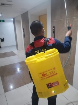 [Giảm 25%] BÌNH XỊT ĐIỆN CON ONG VÀNG 16D XỊT KHỬ KHUẨN, PHUN XỊT THUỐC TRỪ SÂU