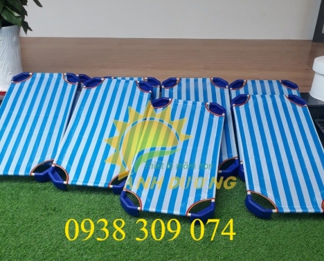 Giường lưới mầm non xanh dương