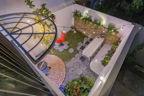 Nhà 3tầng,SỔ Hồng Riêng,MT trước nhà 8m tại Dĩ An