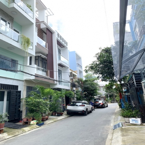 Nhà Nguyên Căn Hẻm Xe Hơi 502 Huỳnh Tấn Phát, p. Bình Thuận Quận 7