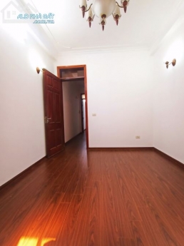 Chính chủ bán Nhà 4 tầng xây kiên cố, chắc chắn 43m2, 3 mặt thoáng