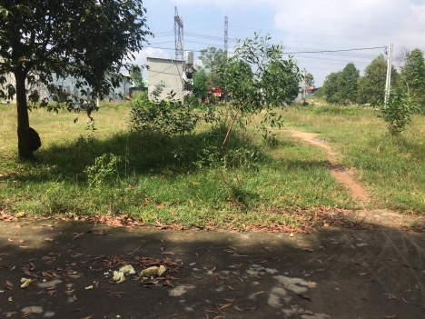 Bán 300m2 Đất MT Đối Diện Trường Chợ Tại Tx. Bến Cát 1ty8