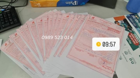 TẤM CHẮN GIỌT BẮN, VÁCH NGĂN PHÒNG DỊCH BẰNG MICA