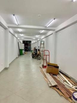 MẶT ĐƯỜNG GIẢI PHÓNG – PHỐ VỌNG. NHÀ MỚI XÂY 7 TẦNG + THANG MÁY.GIÁ 30 TỶ