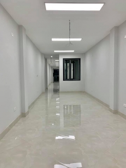 MẶT ĐƯỜNG GIẢI PHÓNG – PHỐ VỌNG. NHÀ MỚI XÂY 7 TẦNG + THANG MÁY.GIÁ 30 TỶ
