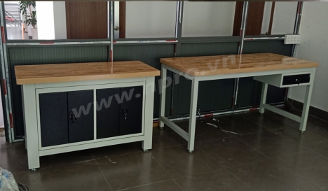 Bàn thao tác kết hợp tủ đồ nghề bảng treo