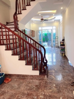 Bán nhà đẹp ở ngay + Kinh doanh phố Tân Mai Giá 7,45 tỷ.