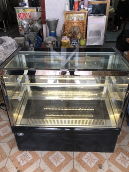 Tủ Trưng Bày Bánh Kem
