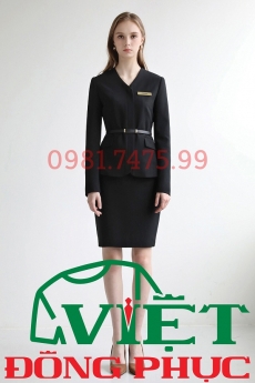 Mẫu đồng phục lễ tân khách sạn 5 sao thiết kế đơn giản mà sang trọng đến từng chi tiết