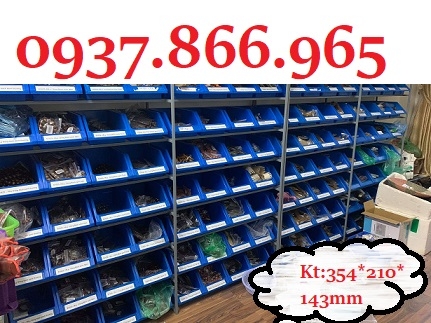 Giá khay nhựa vát đầu, khay nhựa có chân, khay dùng trong gara, khay nhựa trong cửa hàng sửa chữa