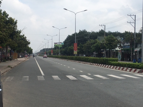 10x74 TC ,MT Hùng Vương rộng (42m)TX. Bến Cát 750/m