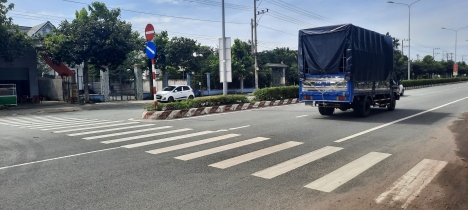 10x74 TC ,MT Hùng Vương rộng (42m)TX. Bến Cát 750/m