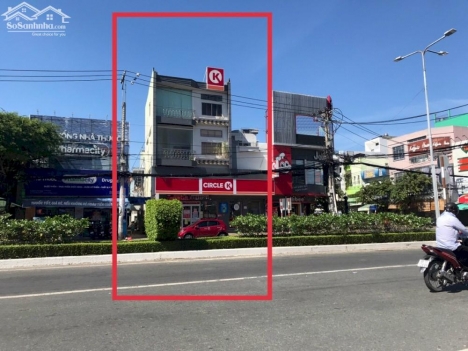 Nhà 3 lầu góc 2 mặt tiền đường 30 Tháng 4, Cần Thơ giá dưới 22 tỷ