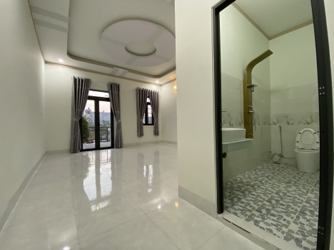 Nhà 2Llầu 1 Trệt 5 PN - TP.Thuận An - Bình Dương