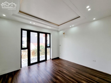 Bán nhà 4 tầng hiện đại tuyến 2 Ngô Gia Tự