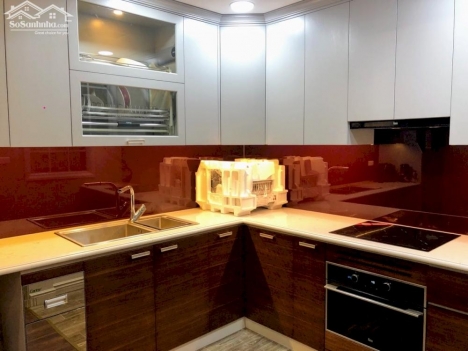 Cho thuê căn hộ chung cư Sun Grand City 110m2 căn góc 3PN đầy đủ nội thất siêu đẹp. LH 0986261383
