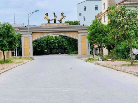 Mình cần bán nhanh lô đất đẹp vị trí đẹp, trung tâm TP. Vinh, cạnh UBND phường Lê Lợi