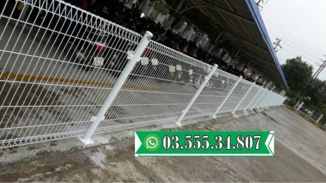 So sánh hàng rào mạ kẽm nhúng nóng và sơn tĩnh điện