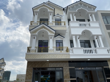 Nhà 2 Lầu 1 Trệt - Nội Thất Gỗ Cao Cấp - An Phú - Thuận An -Bình Dương