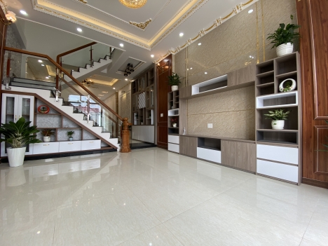 Nhà Lầu Trệt 140m2 - Sân Xe Hơi