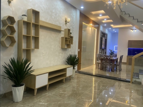 Nhà Lầu Trệt - Sân Xe Hơi - Tặng Full Nội Thất