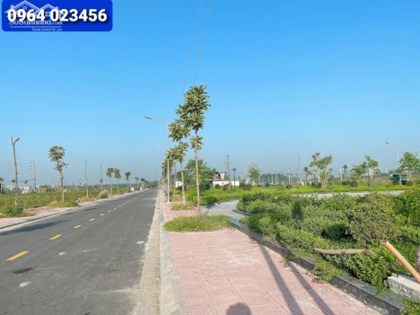 ⭐Mẫn xá- Long Châu⭐còn Lô View Công Viên⭐0964 023456