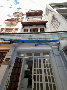 Nhà nguyên căn, hẻm xe hơi tại phường Tân Định